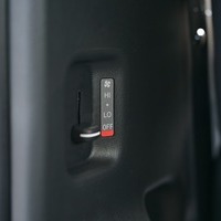 6331.令和8年式 ハイエースバン DX 2WD 2,000cc ガソリン車 走行4キロ 新車未登録のサムネイル