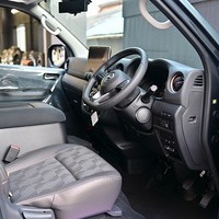 5883.令和8年式 キャラバン グランドプレミアムGX 寒冷地仕様 4WD 2,400cc ディーゼル車 走行31キロ 新車未登録のサムネイル