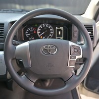 6220.令和8年式 ハイエースバン DX 2WD 2,000cc ガソリン車 走行13キロ 新車未登録のサムネイル