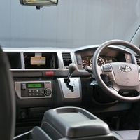 5315.令和8年式 ハイエースワゴン GL 3ナンバー 10人乗り 2WD 2,700㏄ ガソリン車 走行30キロ 新車未登録のサムネイル