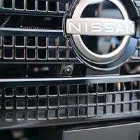 5883.令和8年式 キャラバン グランドプレミアムGX 寒冷地仕様 4WD 2,400cc ディーゼル車 走行31キロ 新車未登録のサムネイル