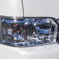 5311　ハイエース　ワゴンGL　2WD　2700cc　ガソリン車　10人乗りのサムネイル