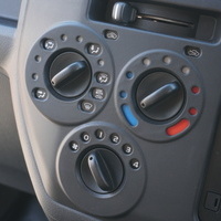 5897　Attics mini T1　タウンエースバン　GL　寒冷地仕様　2WD　1500cc　ガソリン車のサムネイル