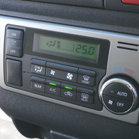 5311　ハイエース　ワゴンGL　2WD　2700cc　ガソリン車　10人乗りのサムネイル