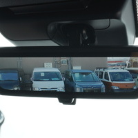 6385　オリジナルPKG　ハイエース　ダークプライムＳ　2WD　2800cc　ディーゼル車　5人乗りのサムネイル