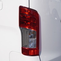 6015　オリジナルPKG　キャラバン　GRANDプレミアムGX　4WD　2400cc　ディーゼル車　5人乗りのサムネイル