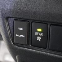 6183 8型ハイエース DX  2WD 2,000CC ガソリン車 4ナンバー 3/6人乗りのサムネイル