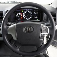 6207 8型ハイエース DX  2WD 2,000CC ガソリン車 4ナンバー 3/6人乗りのサムネイル