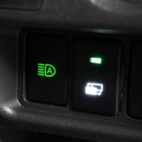 6332 8型ハイエース DX  2WD 2,000CC ガソリン車 4ナンバー 3/6人乗りのサムネイル