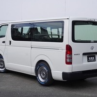 6206 ハイエース DX 2WD 2000cc ガソリン車 3/6人乗り 14kmのサムネイル