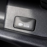 6206 ハイエース DX 2WD 2000cc ガソリン車 3/6人乗り 14kmのサムネイル