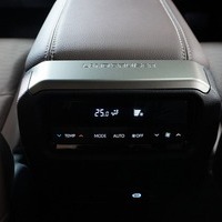 6379 令和6年式 ランドクルーザー250 ファーストエディション VX ガソリン 4WD 2,700cc 7人乗車 2.8万kmのサムネイル