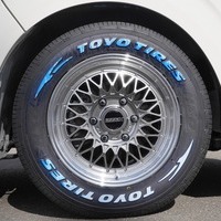 6206 ハイエース DX 2WD 2000cc ガソリン車 3/6人乗り 14kmのサムネイル