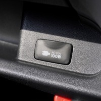 6160 ハイエース DX 2WD 2000cc ガソリン車 3/6人乗り 10kmのサムネイル