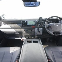 6450 【内装架装車/7人乗り 5ナンバー】令和3年式 ハイエース スーパーGL ダークプライムⅡ 2WD 2,000cc(ガソリン) 4.7万km 車検:令和10年1月のサムネイル
