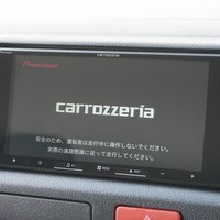 6182 ハイエース DX 2WD 2000cc ガソリン車 3/6人乗り 11kmのサムネイル