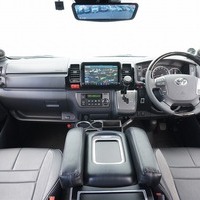 6403　令和2年式　ハイエース　スーパーGL　ダークプライムⅡ　2WD　2800cc　ディーゼル車　5人乗り　2.1万kmのサムネイル