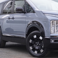 6458　令和8年式　デリカD:5　P　4WD　2200cc　ディーゼル車　登録済未使用　8人乗り　20kmのサムネイル