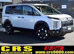 6460 三菱デリカD:5  4WD ディーゼル車 7人乗り 登録未使用車