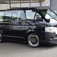 6334 8型ハイエース DX  2WD 2,000CC ガソリン車 4ナンバー 3/6人乗りのサムネイル