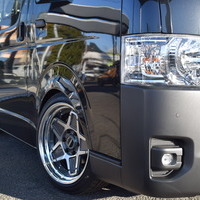 6181 8型ハイエース DX  2WD 2,000CC ガソリン車 4ナンバー 3/6人乗りのサムネイル