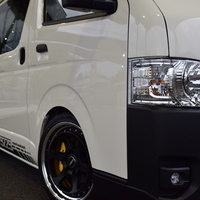 6204 8型ハイエース DX  2WD 2,000CC ガソリン車 4ナンバー 3/6人乗りのサムネイル