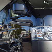 6181 8型ハイエース DX  2WD 2,000CC ガソリン車 4ナンバー 3/6人乗りのサムネイル