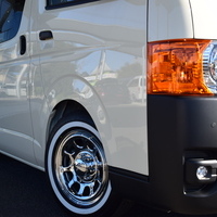 6275 8型ハイエース DX  2WD 2,000CC ガソリン車 4ナンバー 3/6人乗りのサムネイル