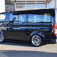 6181 8型ハイエース DX  2WD 2,000CC ガソリン車 4ナンバー 3/6人乗りのサムネイル