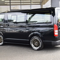 6334 8型ハイエース DX  2WD 2,000CC ガソリン車 4ナンバー 3/6人乗りのサムネイル