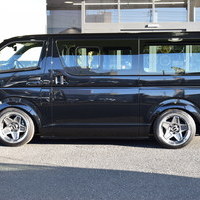 6181 8型ハイエース DX  2WD 2,000CC ガソリン車 4ナンバー 3/6人乗りのサムネイル