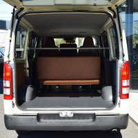 6275 8型ハイエース DX  2WD 2,000CC ガソリン車 4ナンバー 3/6人乗りのサムネイル