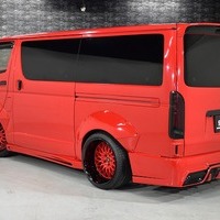 平成27年式 ハイエース スーパーGL  2WD 2,000cc (ガソリン車)  2/5人乗車  1.7万km 車検令和8年8月21日のサムネイル