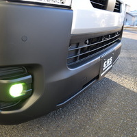 6181 8型ハイエース DX  2WD 2,000CC ガソリン車 4ナンバー 3/6人乗りのサムネイル