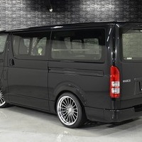 6179 8型ハイエース DX  2WD 2,000CC ガソリン車 4ナンバー 3/6人乗りのサムネイル