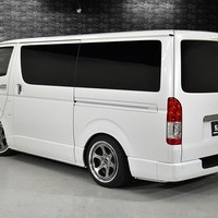 6489 令和4年式 ハイエース スーパーGL ダークプライムⅡ 2WD 2,000cc (ガソリン車)  2/5人乗車  2.6万kmのサムネイル