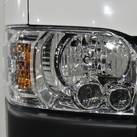 6203 8型ハイエース DX  2WD 2,000CC ガソリン車 4ナンバー 3/6人乗りのサムネイル