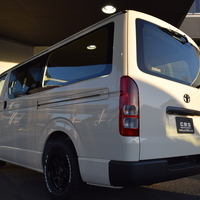 6349 8型ハイエース DX  2WD 2,000CC ガソリン車 4ナンバー 3/6人乗りのサムネイル