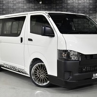 6207 8型ハイエース DX  2WD 2,000CC ガソリン車 4ナンバー 3/6人乗りのサムネイル