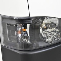 6207 8型ハイエース DX  2WD 2,000CC ガソリン車 4ナンバー 3/6人乗りのサムネイル