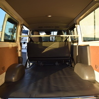 6349 8型ハイエース DX  2WD 2,000CC ガソリン車 4ナンバー 3/6人乗りのサムネイル