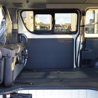 6349 8型ハイエース DX  2WD 2,000CC ガソリン車 4ナンバー 3/6人乗りのサムネイル