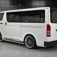 6207 8型ハイエース DX  2WD 2,000CC ガソリン車 4ナンバー 3/6人乗りのサムネイル