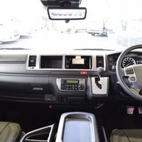 5316【内装架装車 ベッドキットV タイプ2】ハイエース ワゴンGL 2WD 2,700cc (ガソリン) 10人乗車 32kmのサムネイル