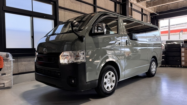 CRS横浜　ハイエース　カスタム　ナビ、ETC、ドラレコはこれで決まり