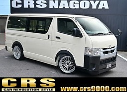 6220.令和8年式 ハイエースバン DX 2WD 2,000cc ガソリン車 走行13キロ 新車未登録