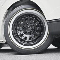 D6350.令和8年式 ハイエースバン DX 2WD 2,000cc ガソリン車 走行8キロ 新車未登録のサムネイル