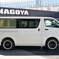 6328.令和8年式 ハイエースバン DX 2WD 2,000cc ガソリン車 走行9キロ 新車未登録のサムネイル