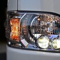 6412.令和8年式 ハイエース スーパーGL ダークプライムS 2WD 2,800cc ディーゼル車 走行5キロ 新車未登録のサムネイル