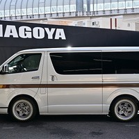 5736.令和7年式 ハイエース スーパーGL ダークプライムS 2WD 2,800cc ディーゼル車 走行3.6万キロ 車検令和9年6月のサムネイル